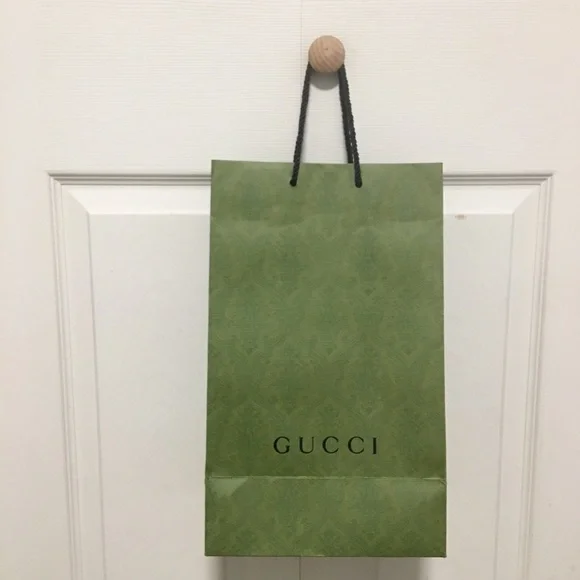 Paper bag - Picture 1 of 14